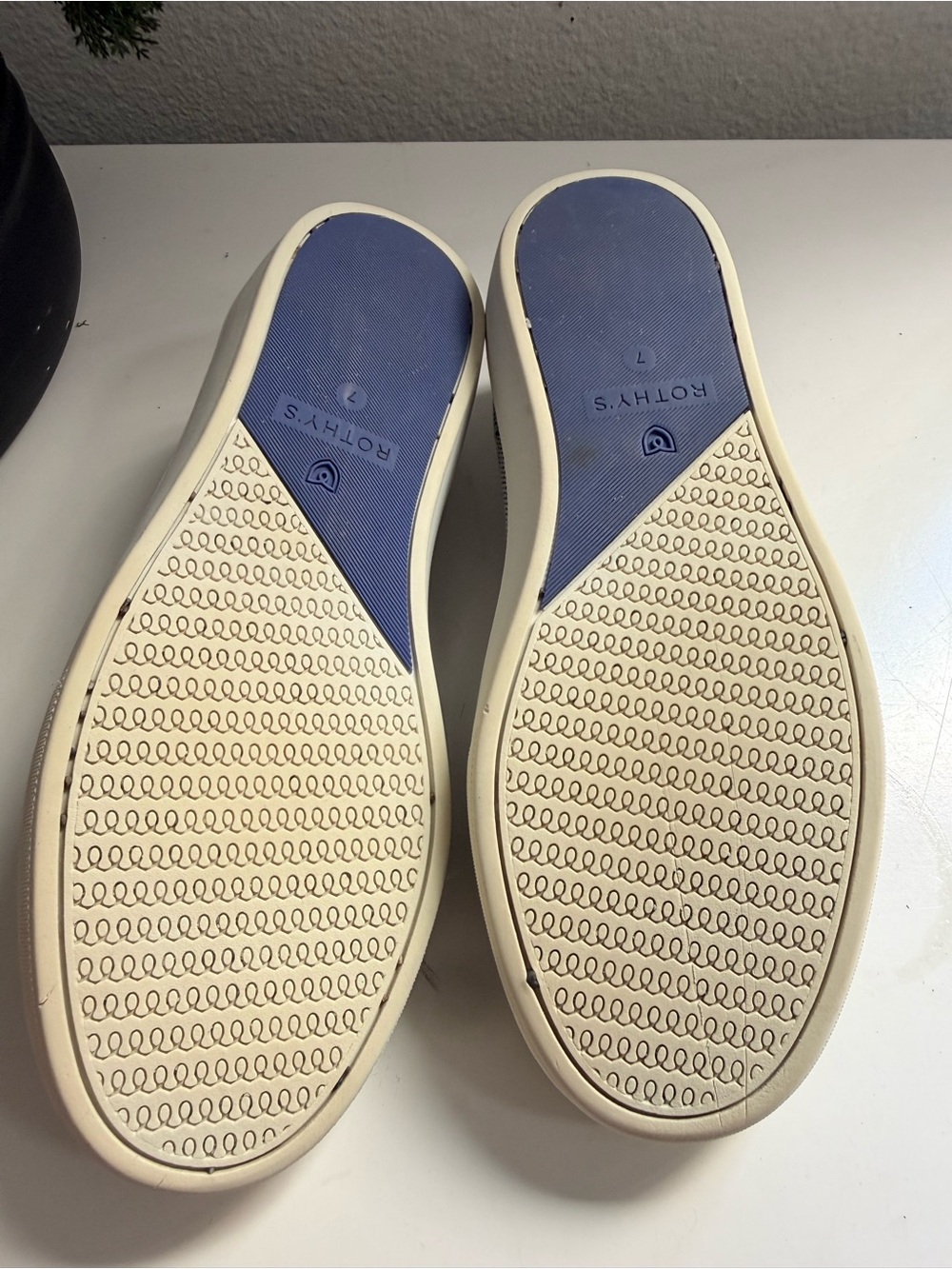 Rothy's sneakers women size 7  Slip-On Knit Sneakers - Gray with Blue Accent - Picture 8 of 9